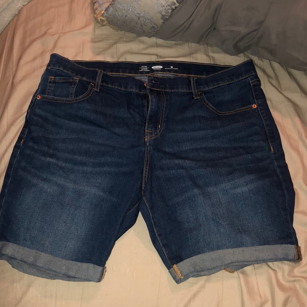 Stretchy and fitter Jean shorts